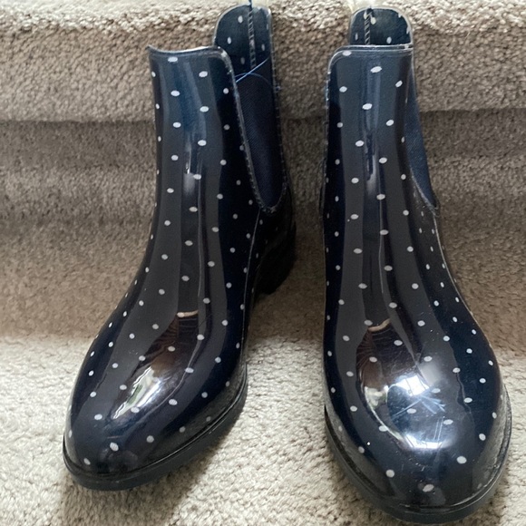 Ankle height rain boots - Sz 7 - Picture 1 of 6